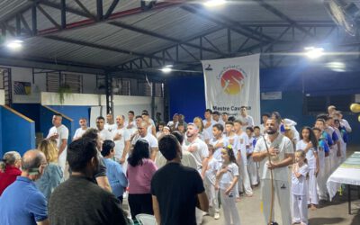 ENTREGA DE FAIXA DA CAPOEIRA COM MESTRE CAVERNA